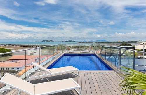 Panama City Condo | 2 bdr 🛏️+ 1 bthr 🛁 Apt in Casco Viejo w/Rooftop Pool 👙🌇📸