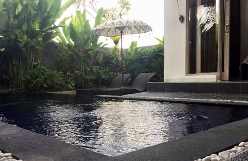 Penestanan Villa | 2 BDR Private Villa in the ricefield with Pool, AC, WIFI & close to Ubud Center