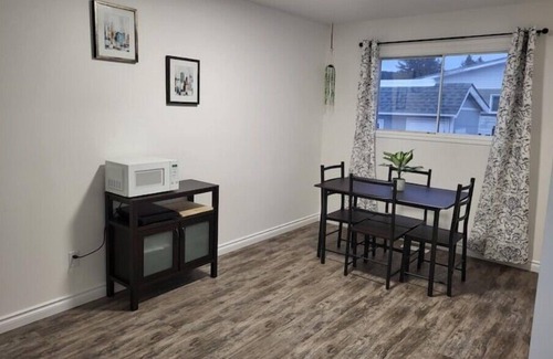 East Kootenay Apartment | 2 bdrm apt 716 23a Ave n Cranbrook BC unit Bn