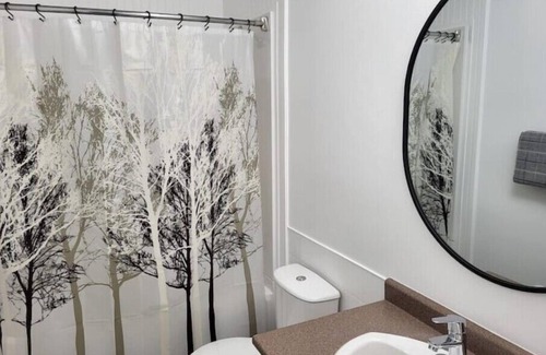 East Kootenay Apartment | 2 bdrm apt 716 23a Ave n Cranbrook BC unit Bn