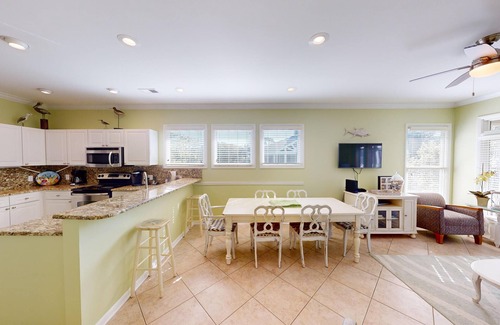 Litchfield by the Sea Villa | 2 Bdrm Lakeside Villa Scenic View With Amenities
