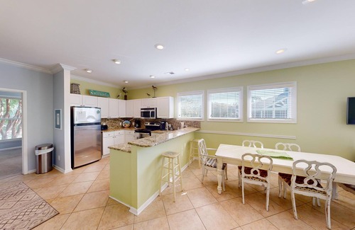 Litchfield by the Sea Villa | 2 Bdrm Lakeside Villa Scenic View With Amenities