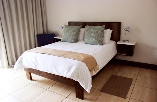 Klerksdorp House | 2 Be At Home Guesthouse