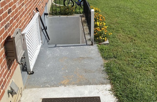 Scaggsville House | 2 Beautiful Bedroom, Separate Entrance, quite area - Near Fulton, MD .