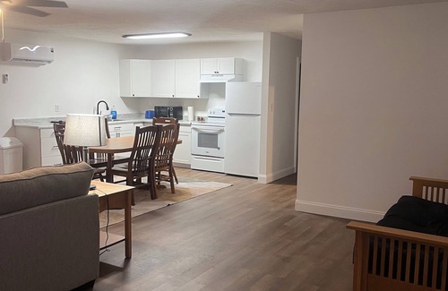 Mount Gay Apartment | 2 bed 1 bath. sleeps 6 in Logan. Located near HMTS access points, dining, shops