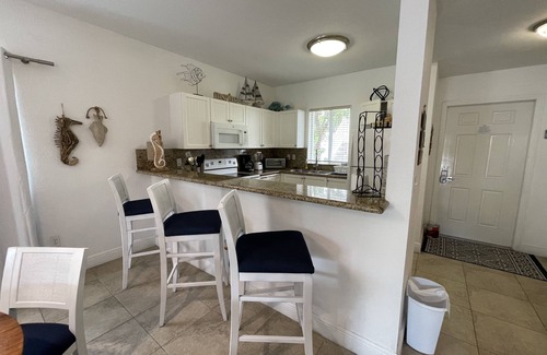 Alice Town Condo | 2 bed-2 baths first floor, sleeps 6