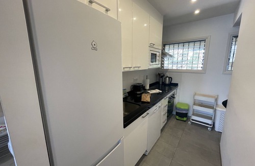 Almunecar Apartment | 2 bed ap. next to beach with communal pool and lovely views