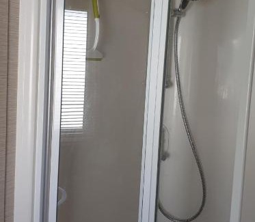 Ringwood House | 2-Bed Caravan - Oakdene Forest Park