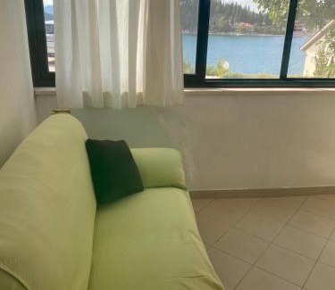 Blace Apartment | 2 bed Comfy Gem: Functional, Ideal Location, Steps to the Beach