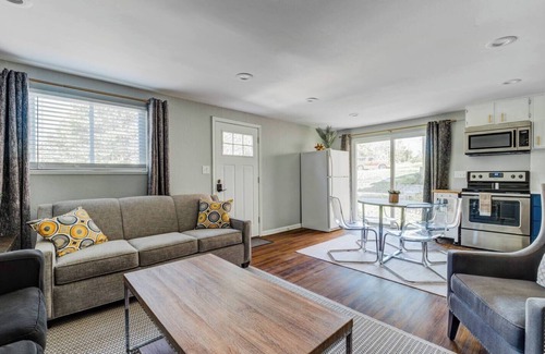 Rosedale Condo | 2-Bed Duplex Near 3 KU! 29
