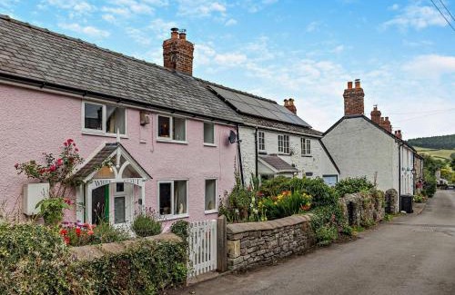 Clun House | 2 Bed in Clun 83166