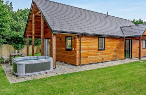 Upper Killay House | 2 Bed in Gower 91723