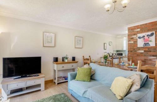 Irstead House | 2 Bed in Happisburgh 88981