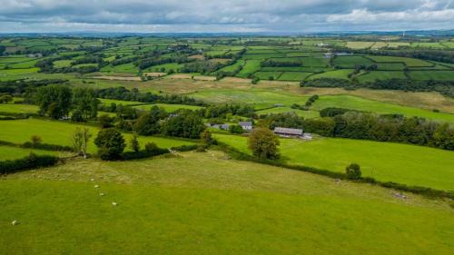 Porthyrhyd House | 2 Bed in Kidwelly oc-t32656