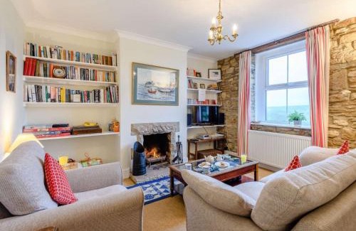 Langton Matravers House | 2 Bed in Langton Matravers DC068