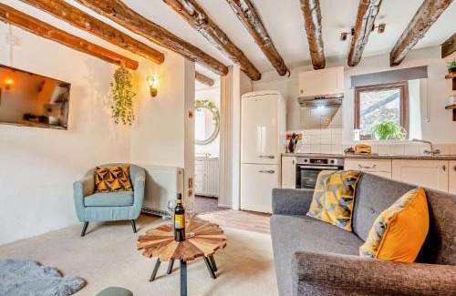 Lanhydrock House | 2 Bed in Lanhydrock 90216