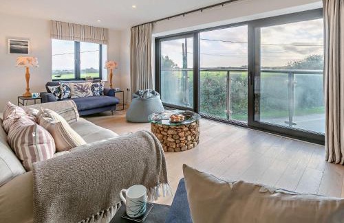 Kuggar Apartment | 2 Bed in Lizard 48616