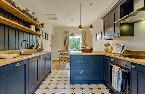 Richmond House | 2 Bed in Richmond 83085