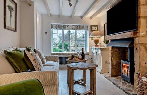 Snowshill Village House | 2 Bed in Snowshill 95825