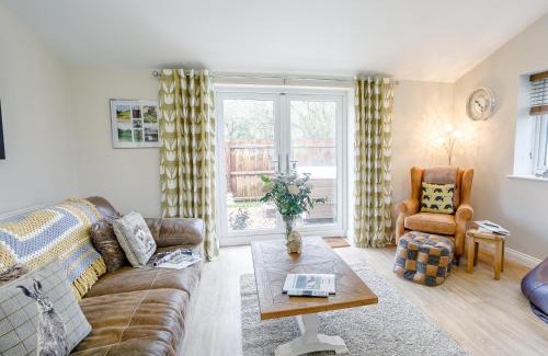 Stanton by Bridge House | 2 Bed in Stanton-by-Bridge 78581