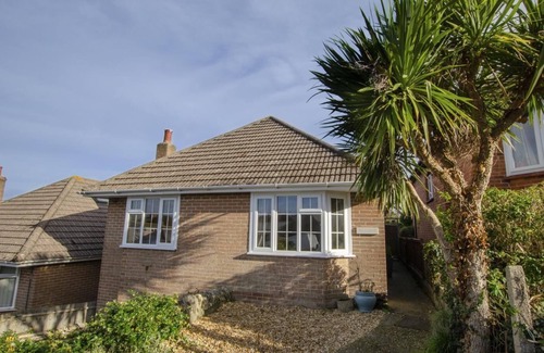 Swanage House | 2 Bed in Swanage (oc-wy421)