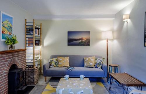 Wedmore House | 2 Bed in Wedmore 82378