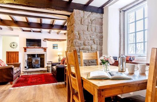 Winster House | 2 Bed in Winster 81043