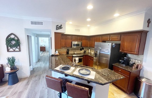 Wildcat Ridge Condo | 2 Bed Pool View Paradise in Desert Ridge w/Garage