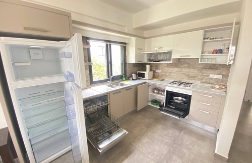 North Nicosia Apartment | 2 Bedr & 4 Beds & open plan Kitch & 1 Bathr & Close all amenities & AC all rooms