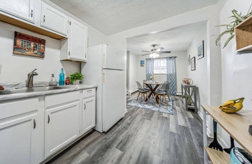 Euclid Apartment | 2 Bedroom 1 Bath Apartment in Euclid