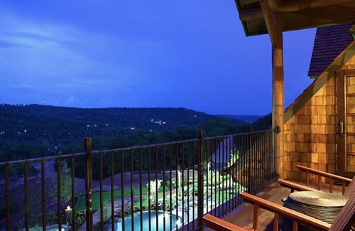 Ridgedale Cabin | 2 bedroom 2 bath concierge Villa at big cedar lodge perfect for the adventurer