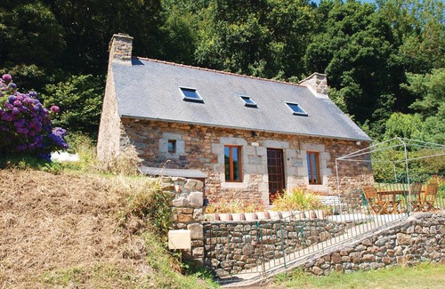 Lezardrieux House | 2 bedroom accommodation in Lezardrieux