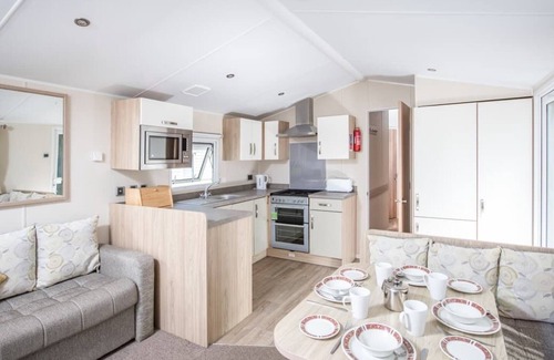 Burnham-on-Sea Cabin | 2 bedroom accommodation in Burnham-on-Sea
