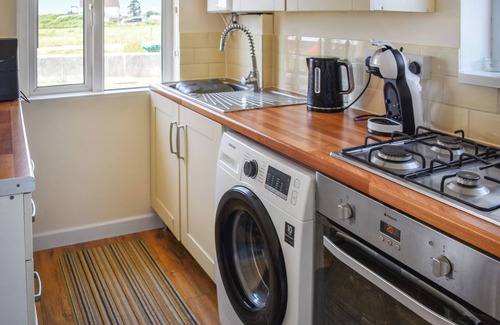 Clacton-on-Sea Cottage | 2 bedroom accommodation in St Osyth, near Clacton on Sea