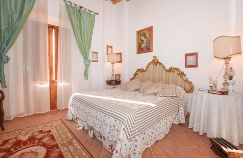 Montefoscoli Apartment | 2 bedroom accommodation in Montefoscoli PI