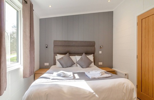 Woolverstone Cabin | 2 bedroom accommodation in Woolverstone, Ipswich