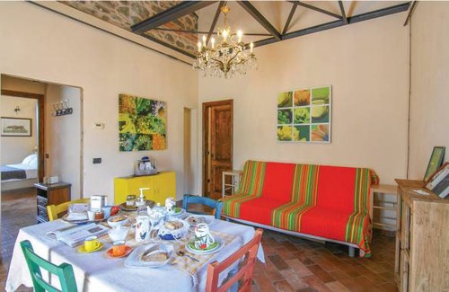 Arlia Apartment | 2 bedroom accommodation in Fivizzano