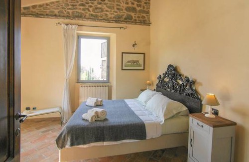 Arlia Apartment | 2 bedroom accommodation in Fivizzano