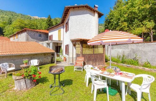 San Rocco in Turrite House | 2 bedroom accommodation in Palagnana