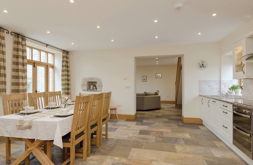 West Pennard Cottage | 2 bedroom accommodation in West Pennard, near Glastonbury