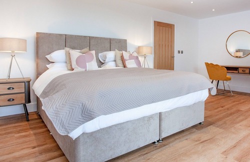 Over Stowey Cabin | 2 bedroom accommodation in Over Stowey, near Bridgwater
