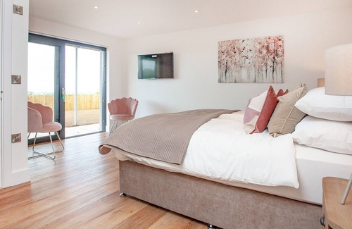 Over Stowey Cabin | 2 bedroom accommodation in Over Stowey, near Bridgwater