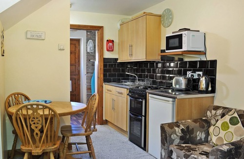 Sewerby Cottage | 2 bedroom accommodation in Sewerby, near Bridlington