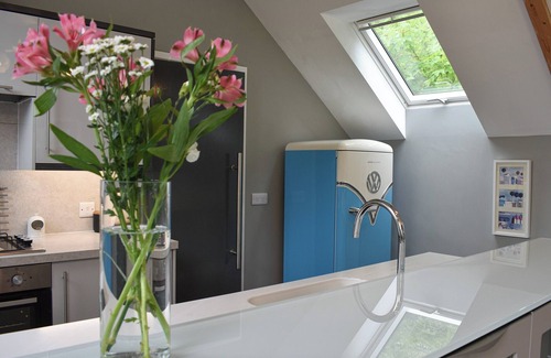 Freshwater Cottage | 2 bedroom accommodation in Freshwater, near Totland