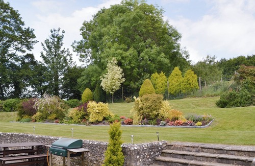 East Meon Cottage | 2 bedroom accommodation in East Meon, Petersfield