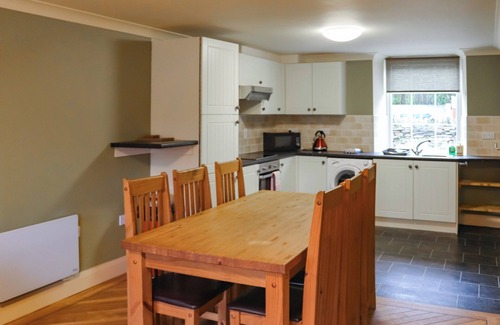 Morfa Bychan Cottage | 2 bedroom accommodation in Morfa Bychan, near Porthmadog