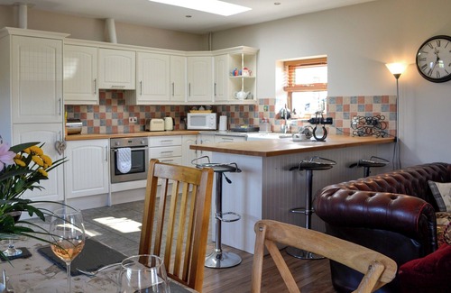 Lochmaben Cottage | 2 bedroom accommodation in Lochmaben near, Lockerbie