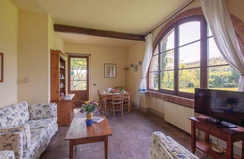 Toiano House | 2 bedroom accommodation in Palaia PI
