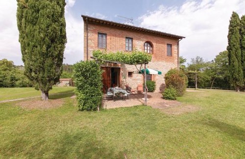 Toiano House | 2 bedroom accommodation in Palaia PI