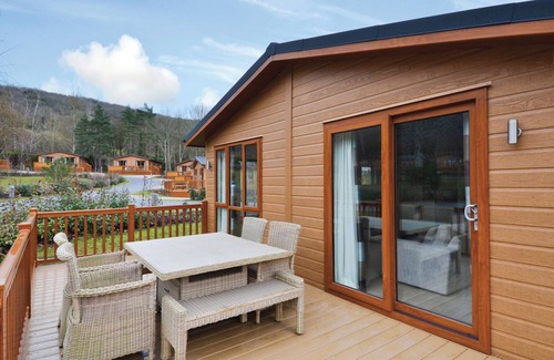 Cheddar Ski Chalet | 2 bedroom accommodation in Cheddar